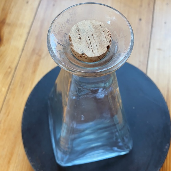 Clear Glass Vase with Cork Stopper - Picture 13 of 16